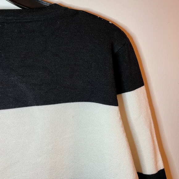 Ampersand & Ave black and off white block stripe sweater XL - Picture 10 of 13